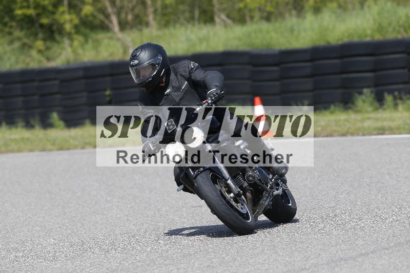 Archiv-2025/09 22.04.2025 Cornu Master School ADR/gruen-vert/8